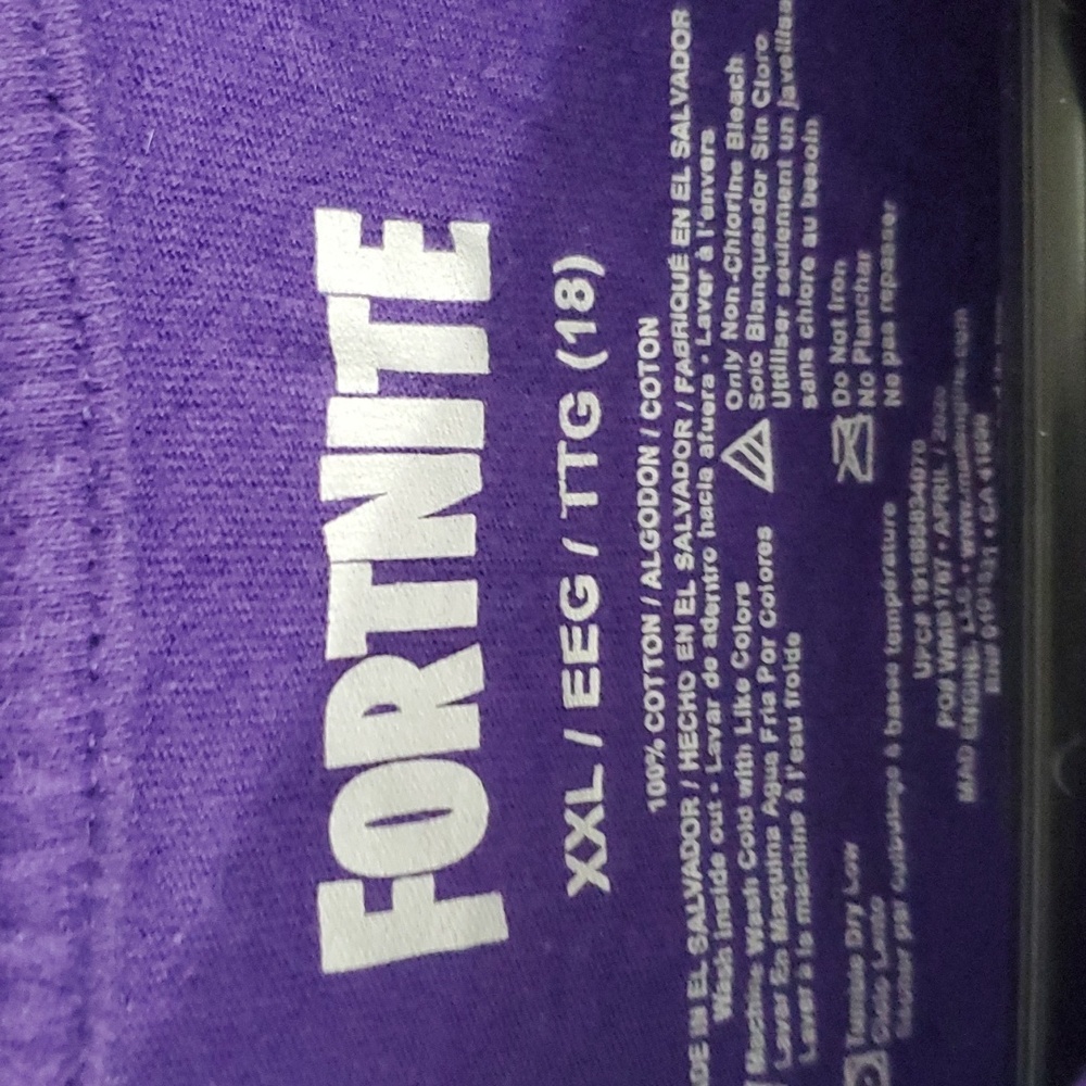 2/$7 🎮 Fortnite Kids T-Shirt Kevin Runes Spray Purple Graphic XXL Boys Size 18 - Picture 2 of 2